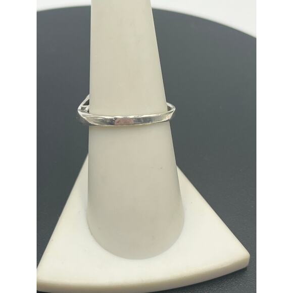 Sterling Silver Diamond Love Knot Promise Ring Size 8 with Accent Stones 3.15 - Picture 5 of 11